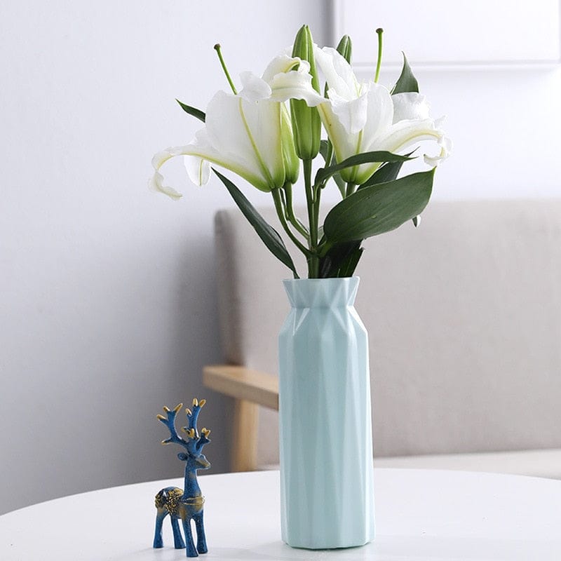 Vase Aqua - classy Modern Flower Vase | Dainty Plastic Vase TipuHome